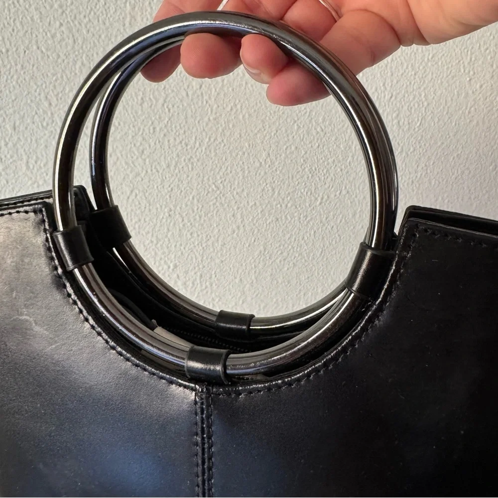 Daniela Moda Vera Pelle Leather Ring Handbag Made in Italy Sleek Chic Minimalist - Picture 4 of 13